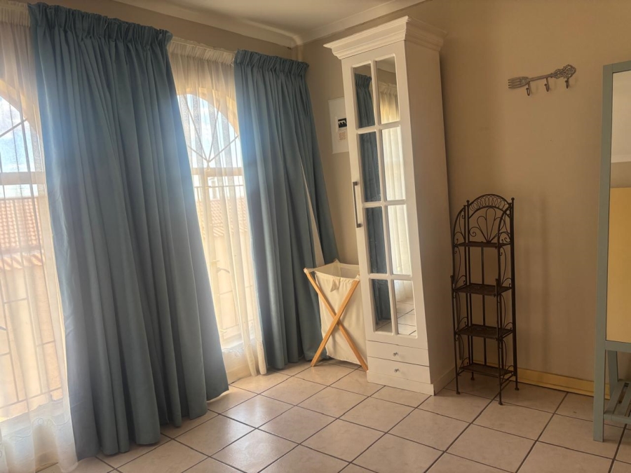 2 Bedroom Property for Sale in Heuwelsig Free State